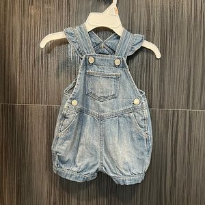 Like new GIRL BABY GAP overalls
